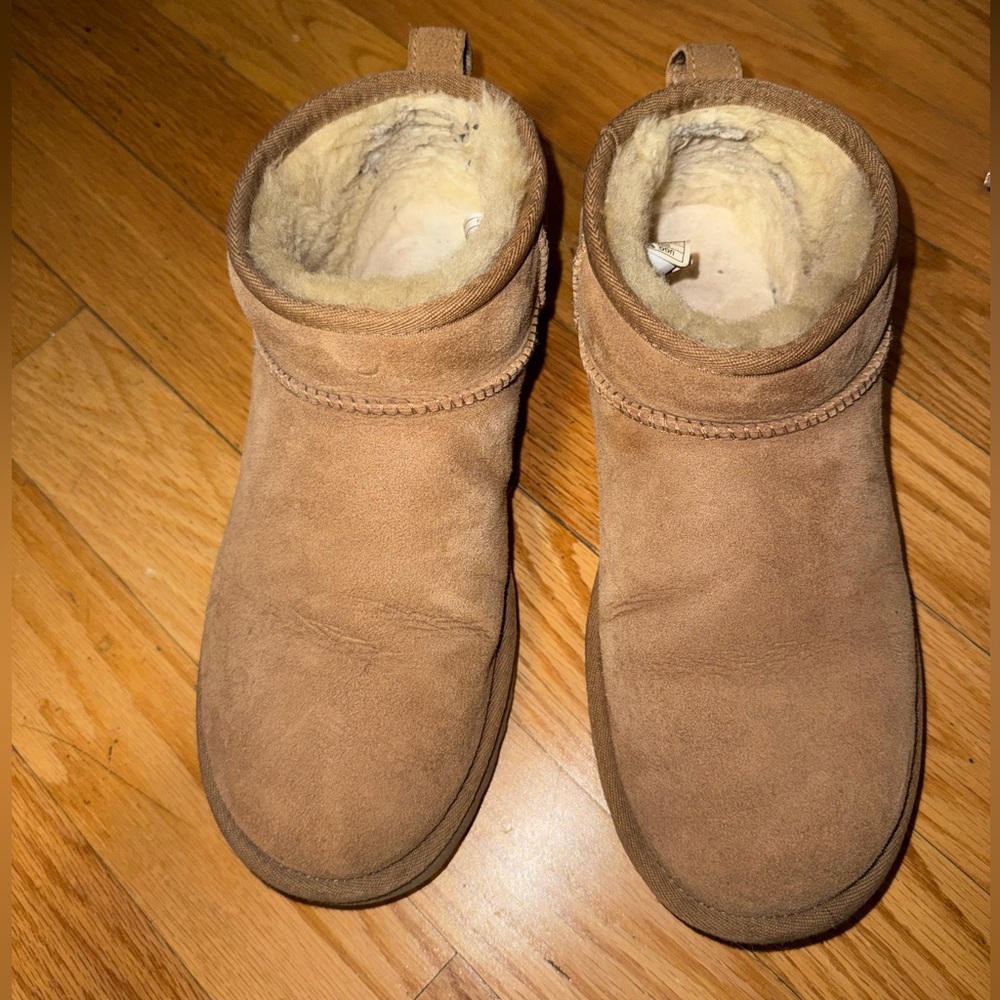mini uggs - Picture 2 of 4